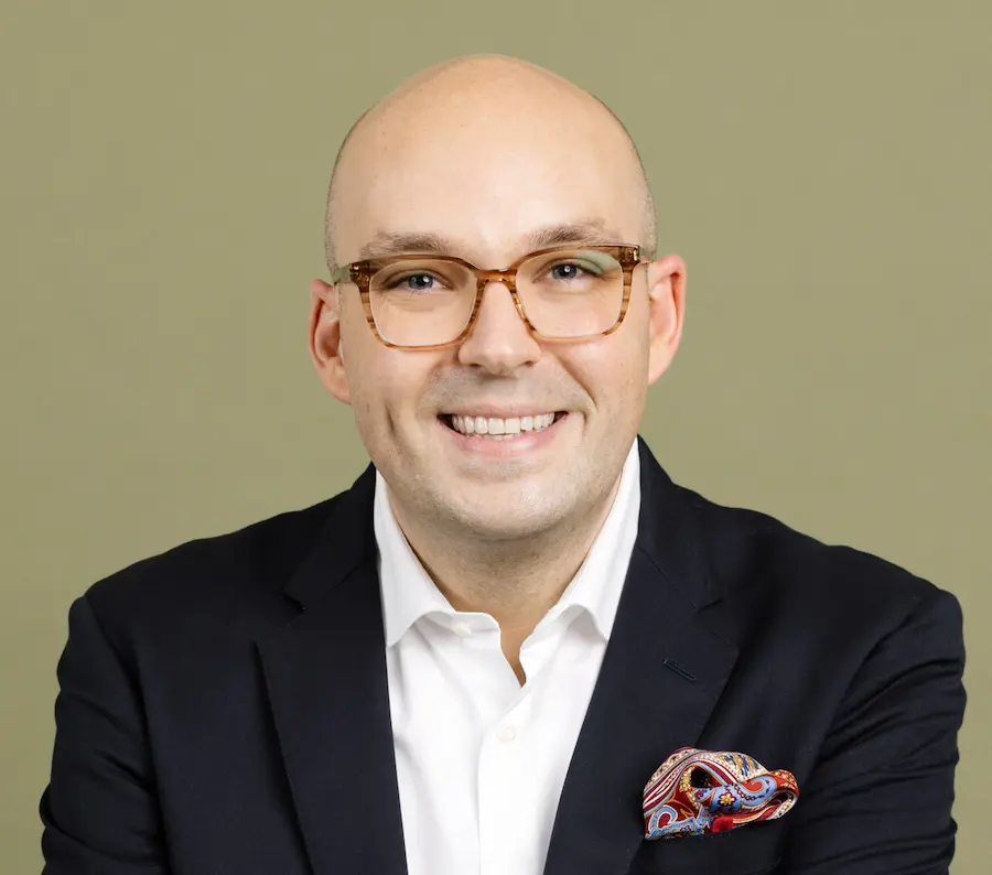 Dr. Justin R. Garcia
